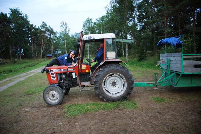 Traktor driving - 1